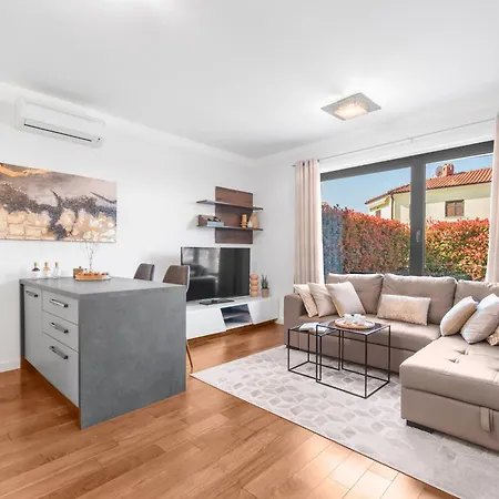 Ground Floor With 1 Bedroom , Big Terrace With Garden And Bbq Apartment